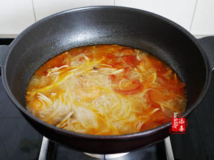 【添喜的厨房】蕃茄火腿虾干米线的做法 步骤8