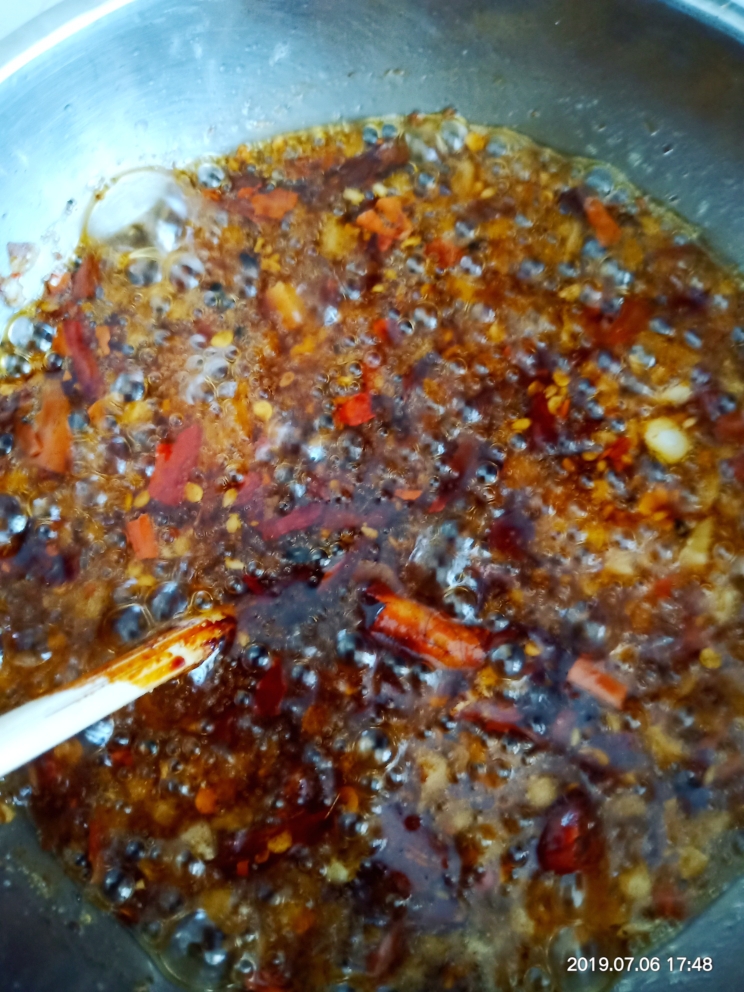 自制辣椒油的做法 步骤3