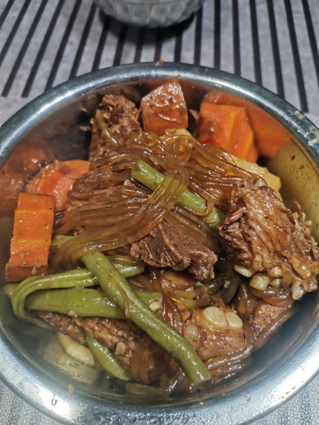 饭菜一锅出－土豆玉米排骨焖卷子【超详细】