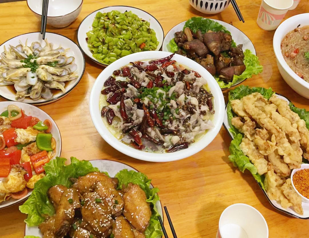 独家秘制 · 泡椒田鸡!