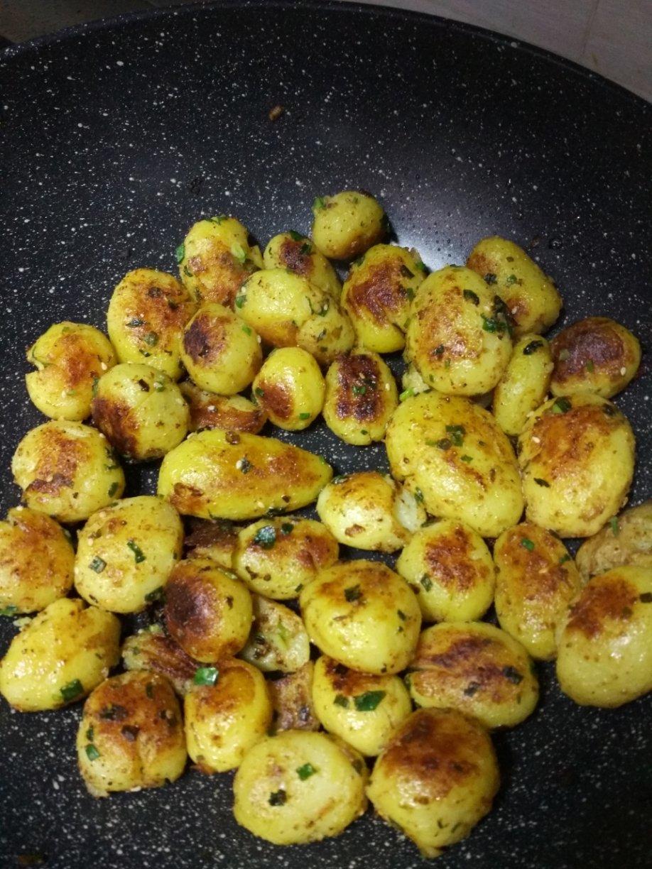 孜然香辣煎小土豆