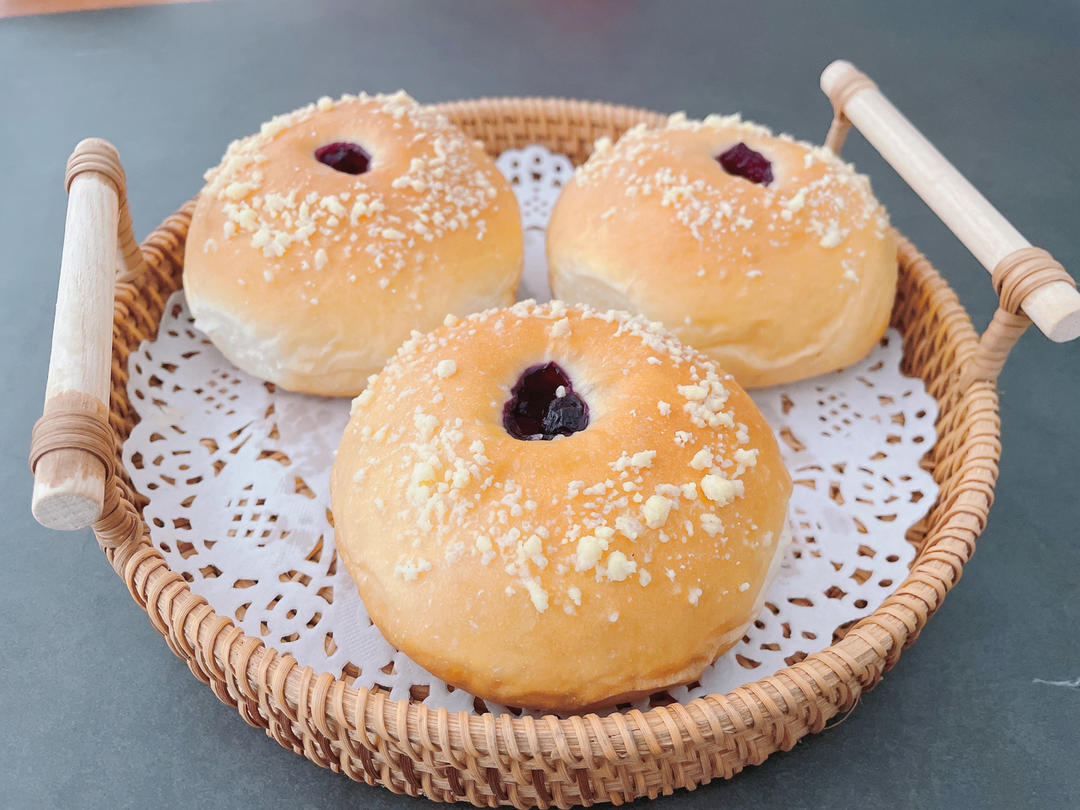 爆浆蓝莓🫐酥粒软面包