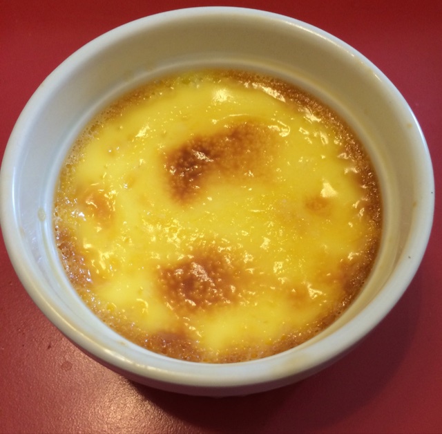 Crèmebrulée。法式烤布雷。焦糖布丁。