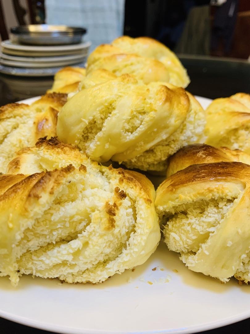 新手就能成功的【椰蓉面包卷】-手揉出膜