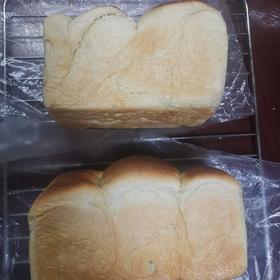 椰蓉吐司面包 Coconut Loaf