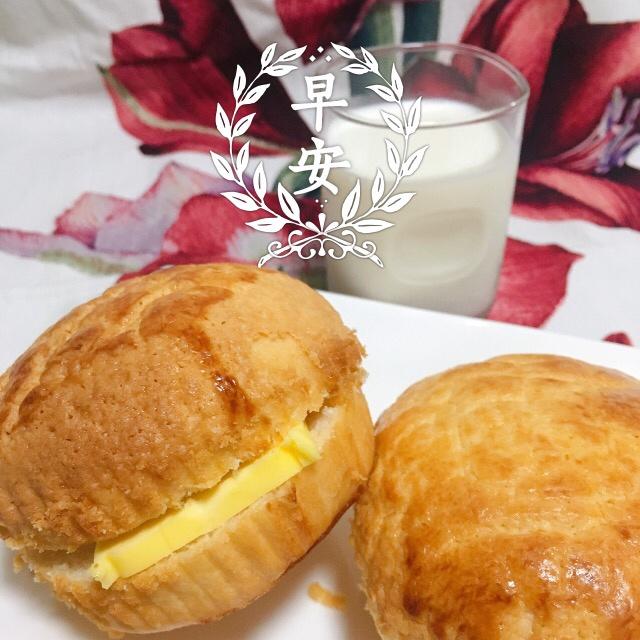 好吃到炸裂的港式菠萝包（附带制作酥皮的小视频）