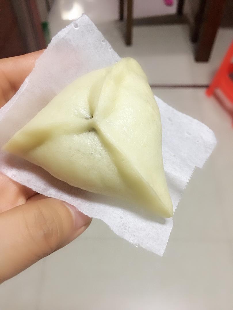 酱香肉卷！肉龙卷！宝宝爱吃！我也爱吃。