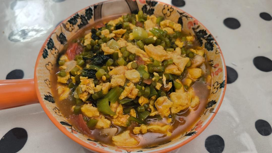 蒜苔鸡蛋卤