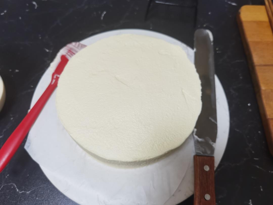 蛋糕抹面技巧（附淡奶油打发小贴士）