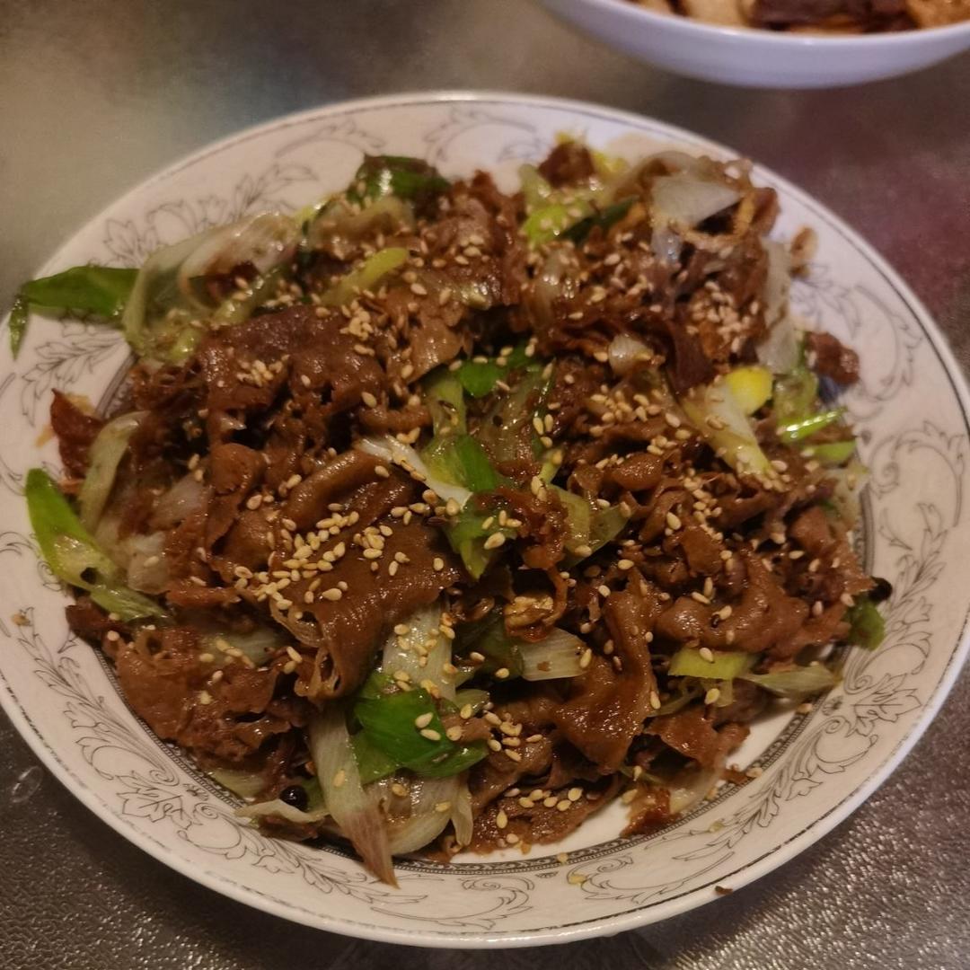 炒了20多年的葱爆羊肉