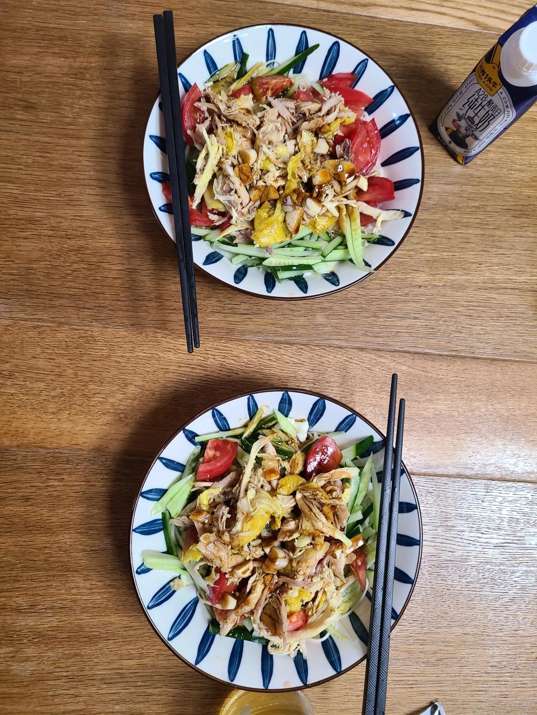 🥒鸡丝凉面