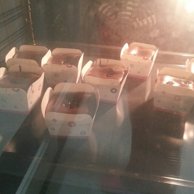 莫尼卡美食厨房：爆浆巧克力蛋糕