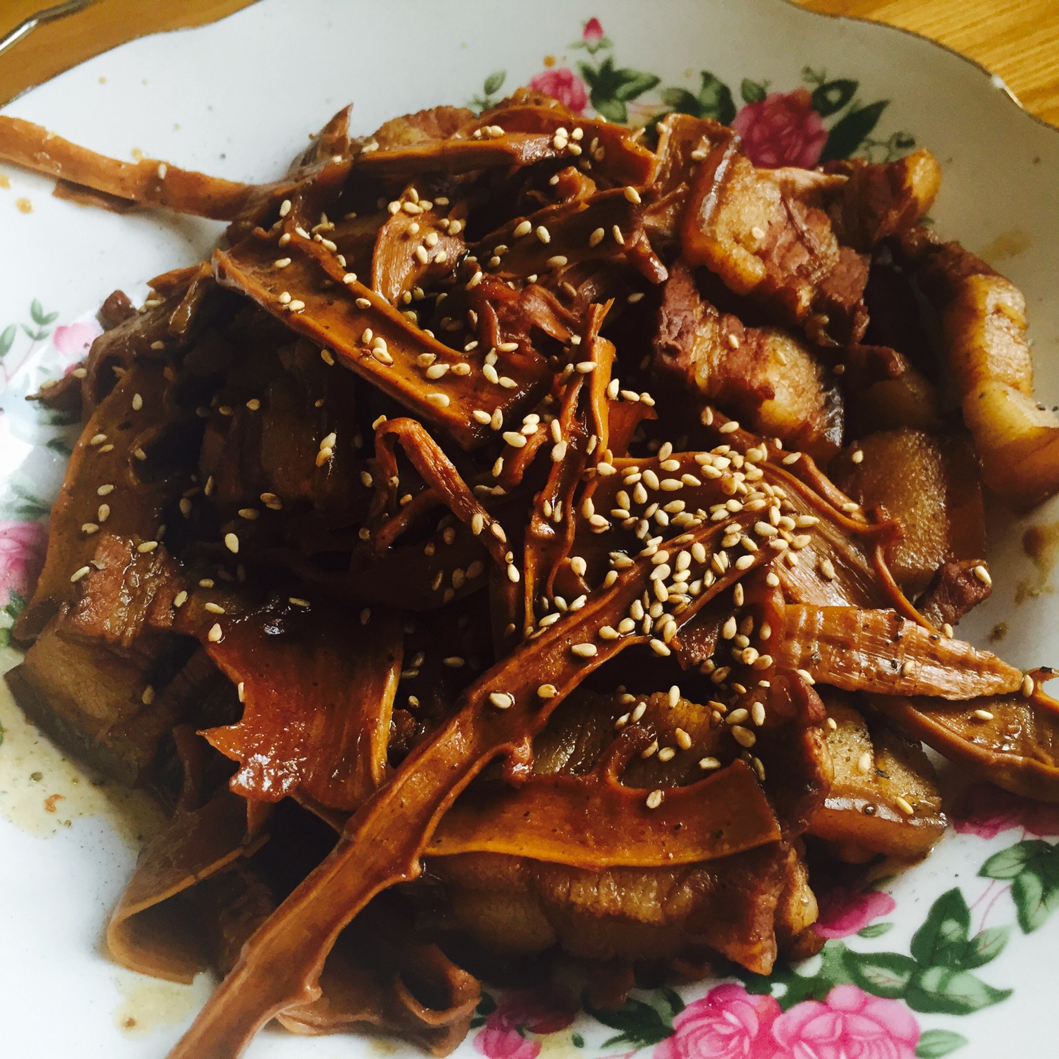 老饶家丨笋干烧肉