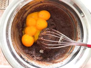 巧克力控必入👉巧克力古早味蛋糕🍰软绵好吃😋的做法 步骤9