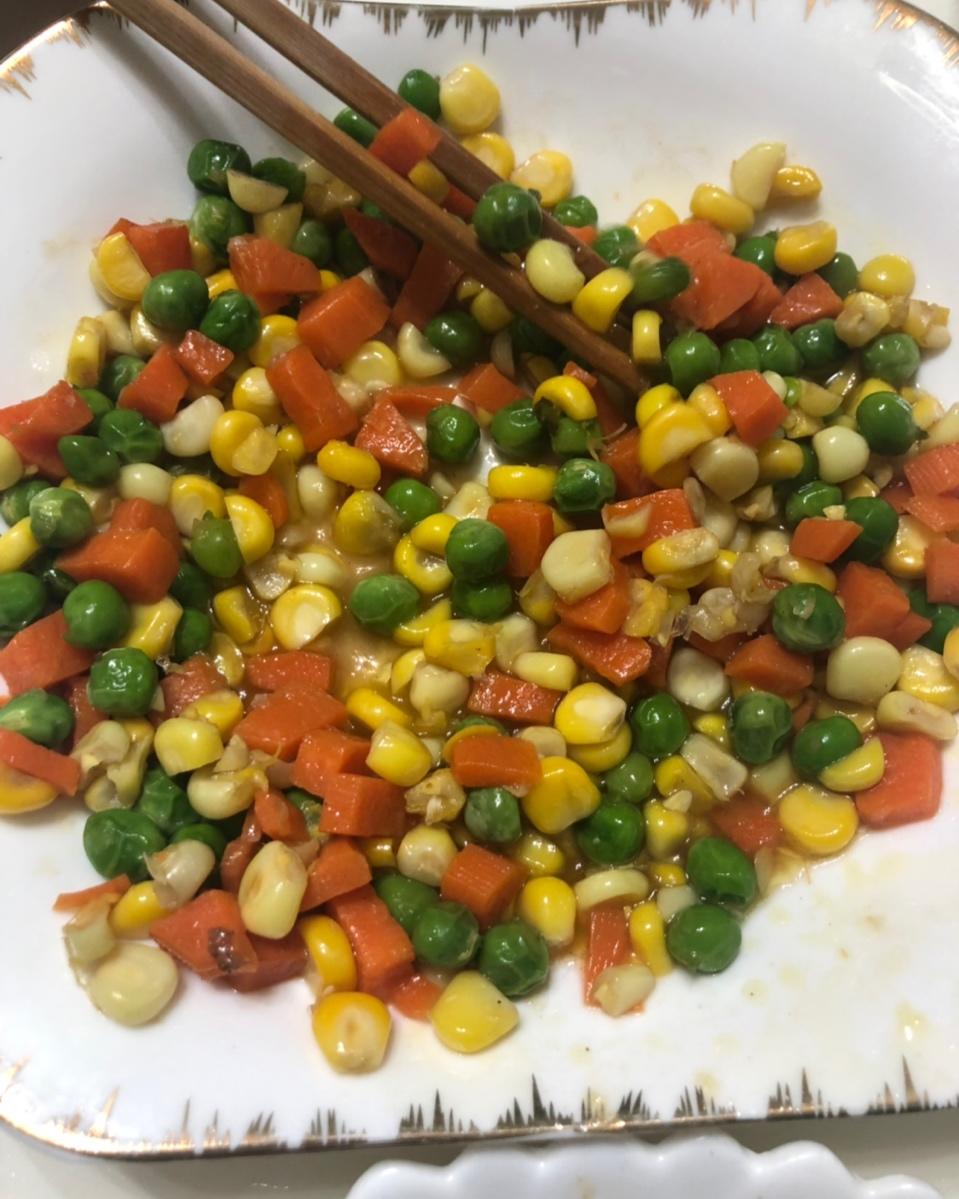 清炒青豆玉米胡萝卜粒