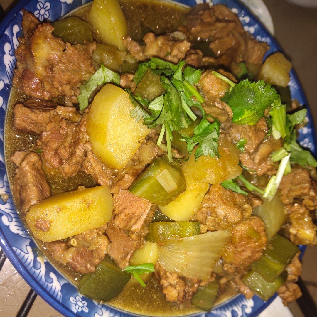 牛肉炖土豆