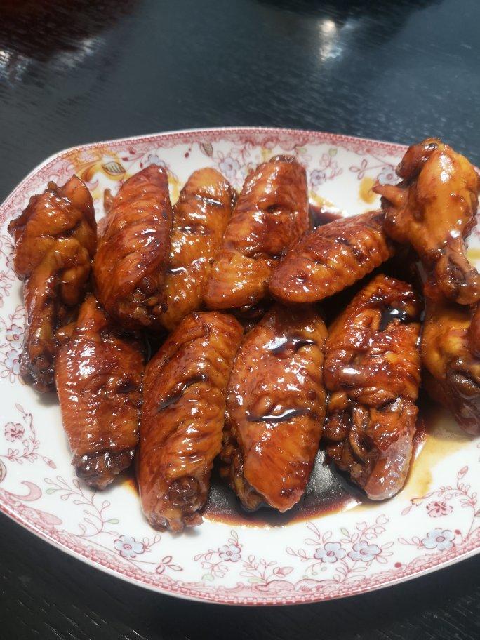 厨师长教你：“可乐鸡翅”的家常做法，味道鲜嫩可口，先收藏起来