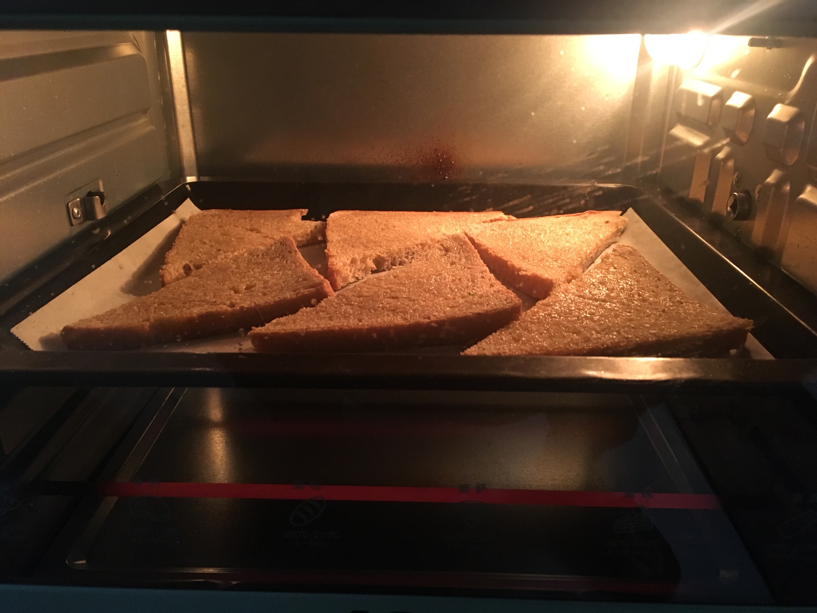 烤面包片的做法