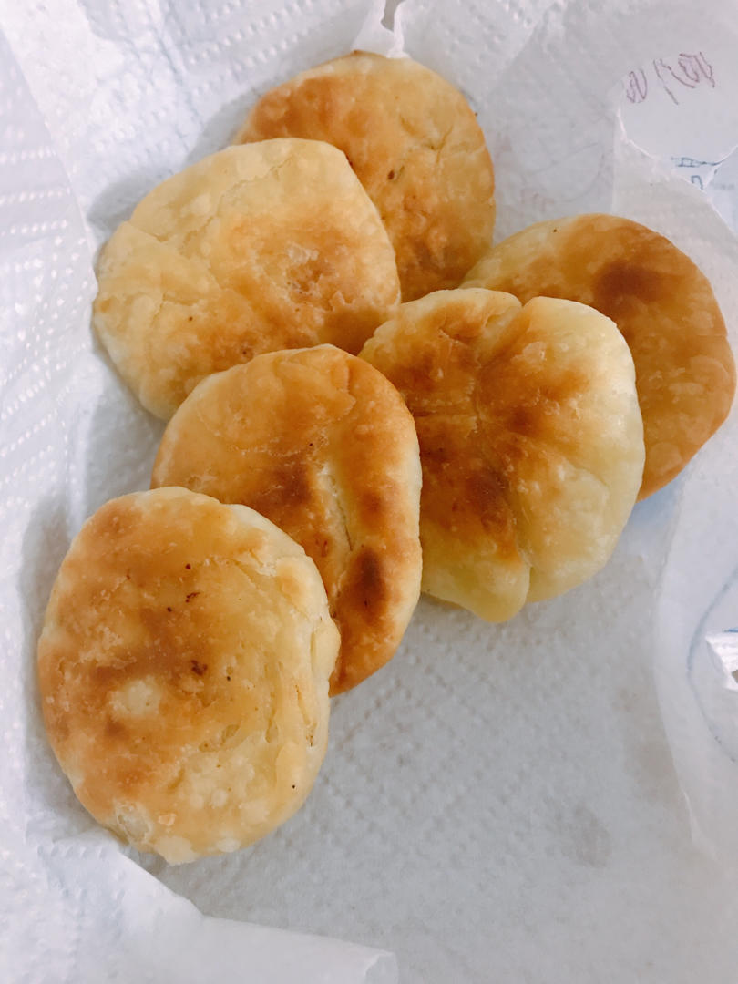 家常椒盐酥饼 外酥里软层次分明 快手面食 附细节视频详解