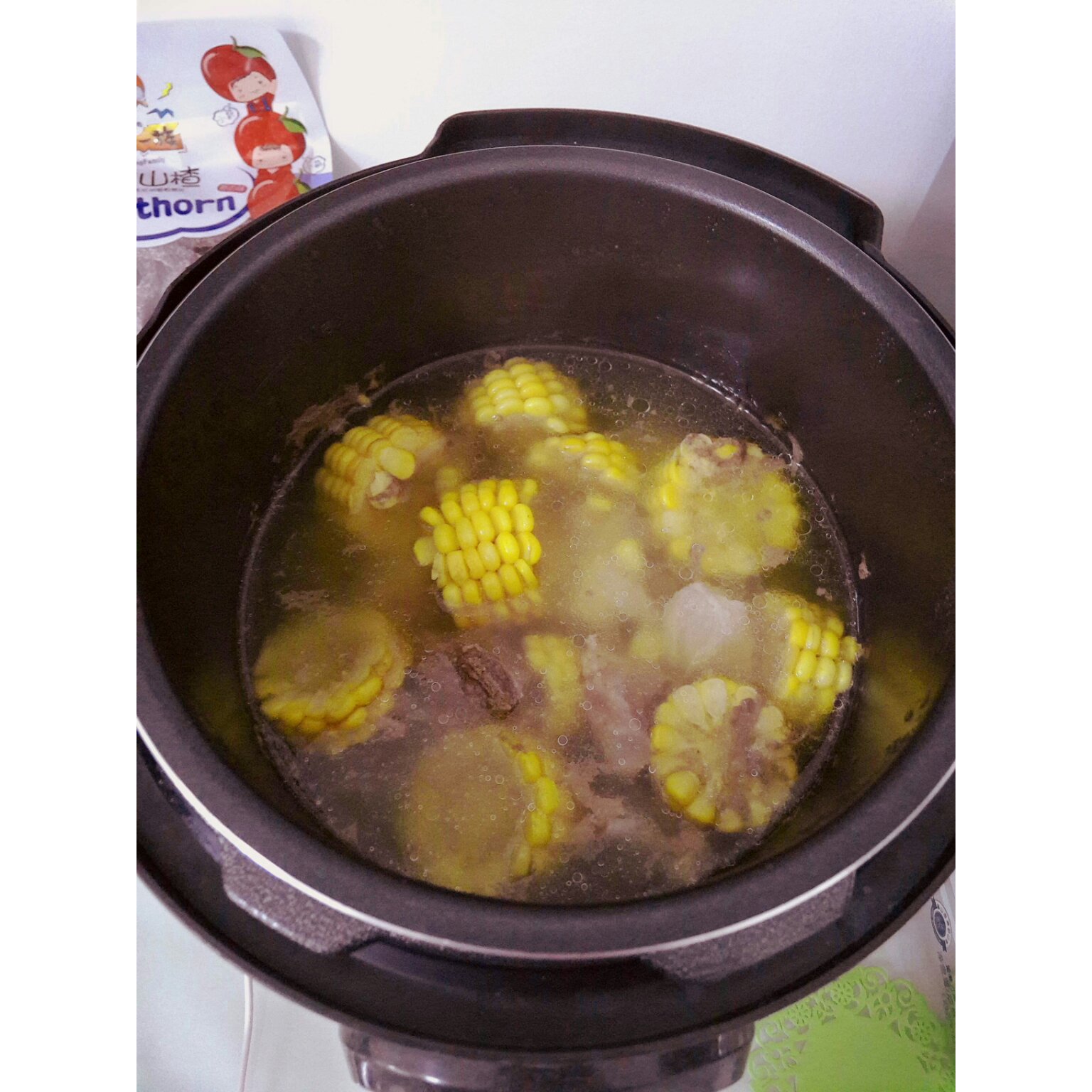 排骨炖玉米
