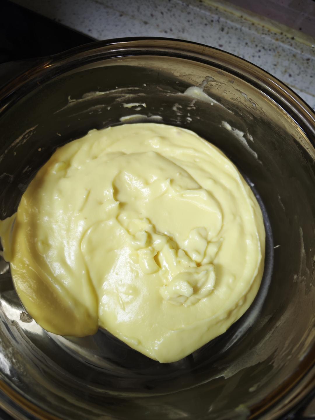 用双皮奶剩下蛋黄做の卡仕达酱