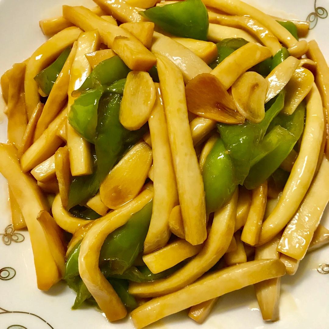 青椒素炒杏鲍菇