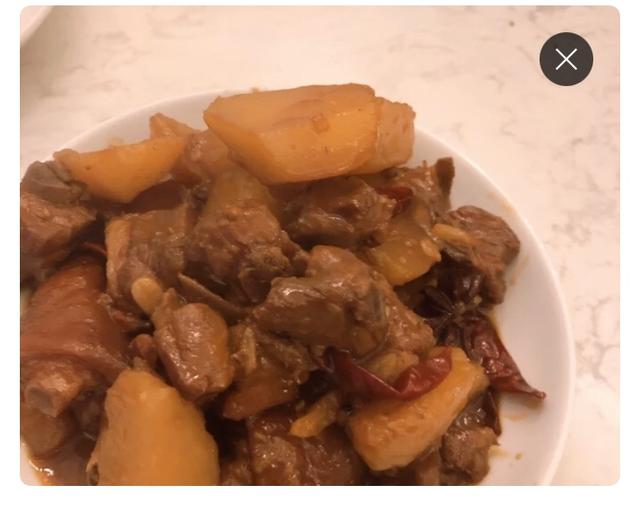 红烧排骨炖土豆的做法