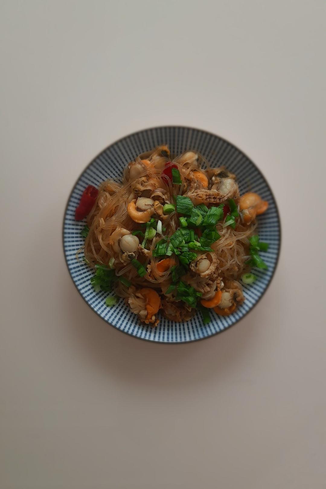 蒜蓉豆豉扇贝蒸粉丝😘😘😘