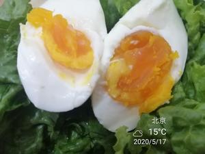 自制咸鸡蛋🥚（腌鸡蛋）配沙拉🥗的做法 步骤15