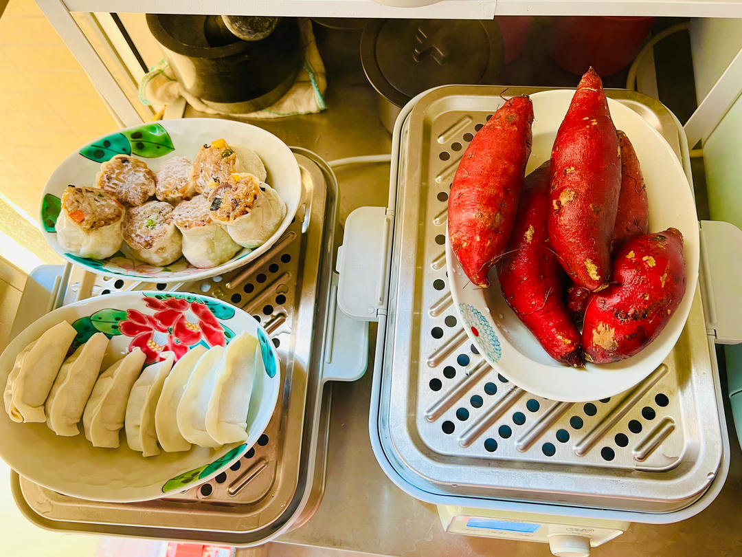 灌汤小笼包+白玉翡翠卷【3月北鼎蒸炖锅食谱】
