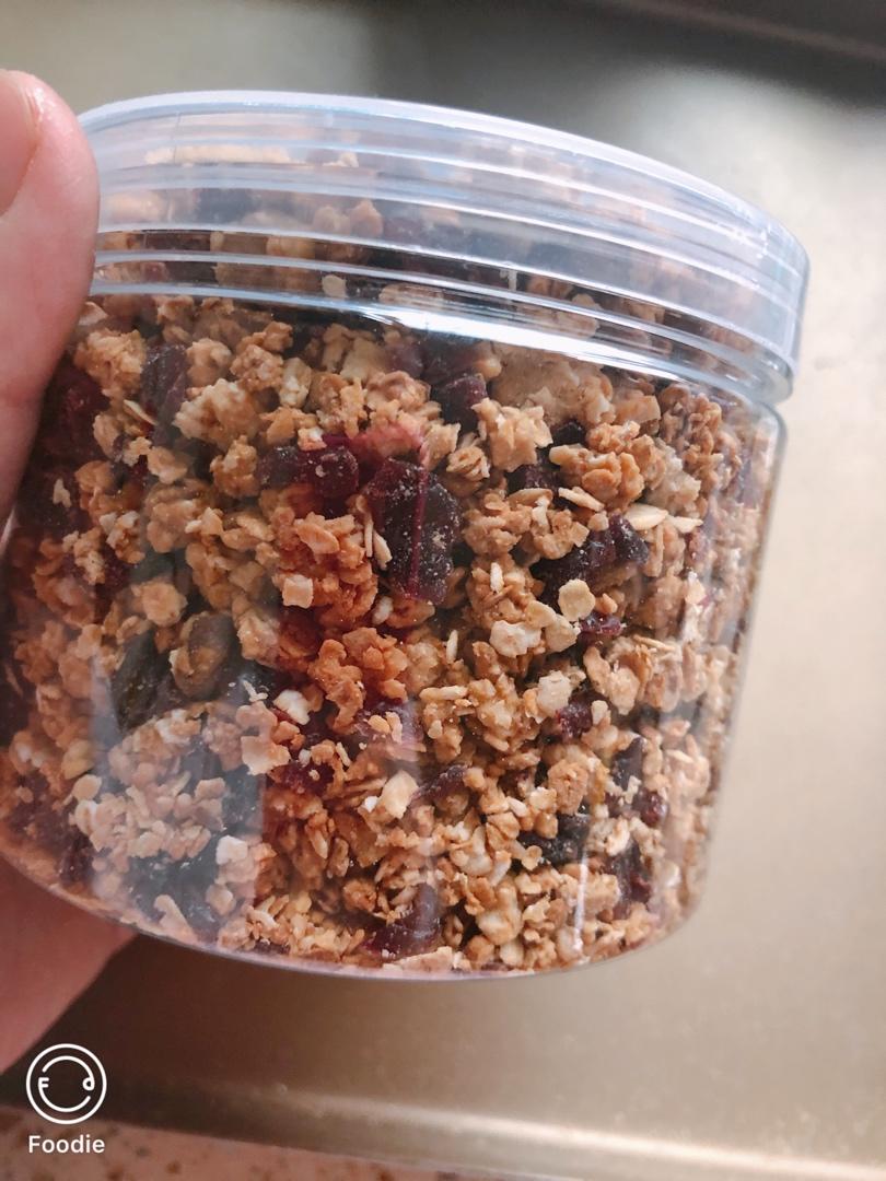 Today's breakfast 格兰诺拉脆麦片