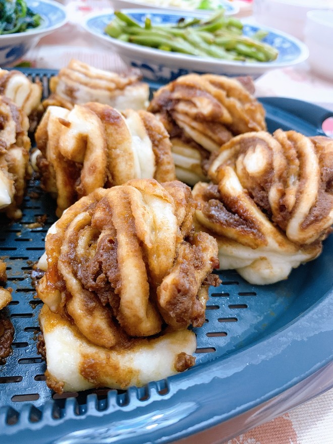 好吃到爆的糖花卷的做法步骤图 怎么做好吃 诚信萝卜 下厨房 好吃到爆的糖花卷的做法步骤图 怎么做好吃 诚信萝卜 下厨房