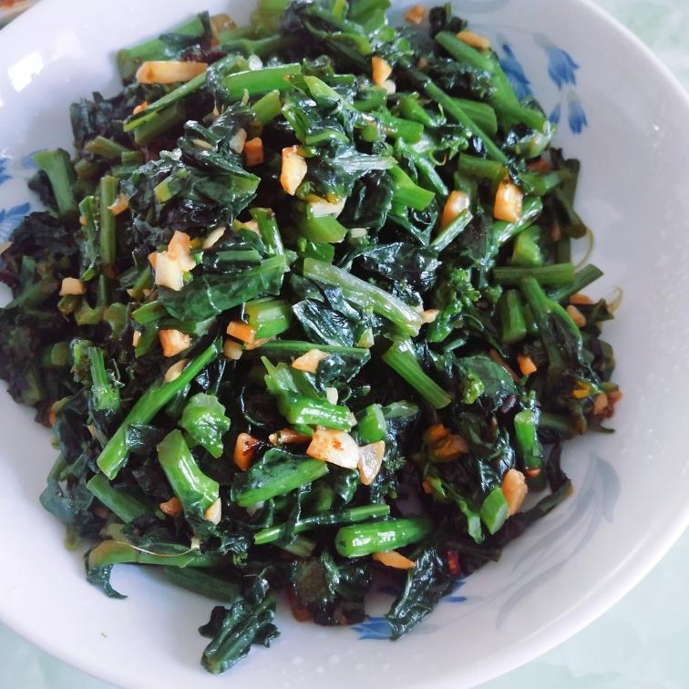 快手减肥菜——蚝油蒜香菜苔的做法