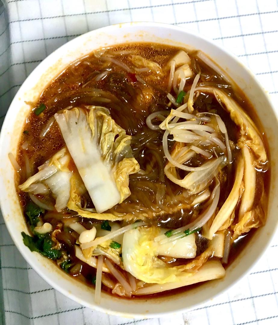 酸辣粉丝汤
