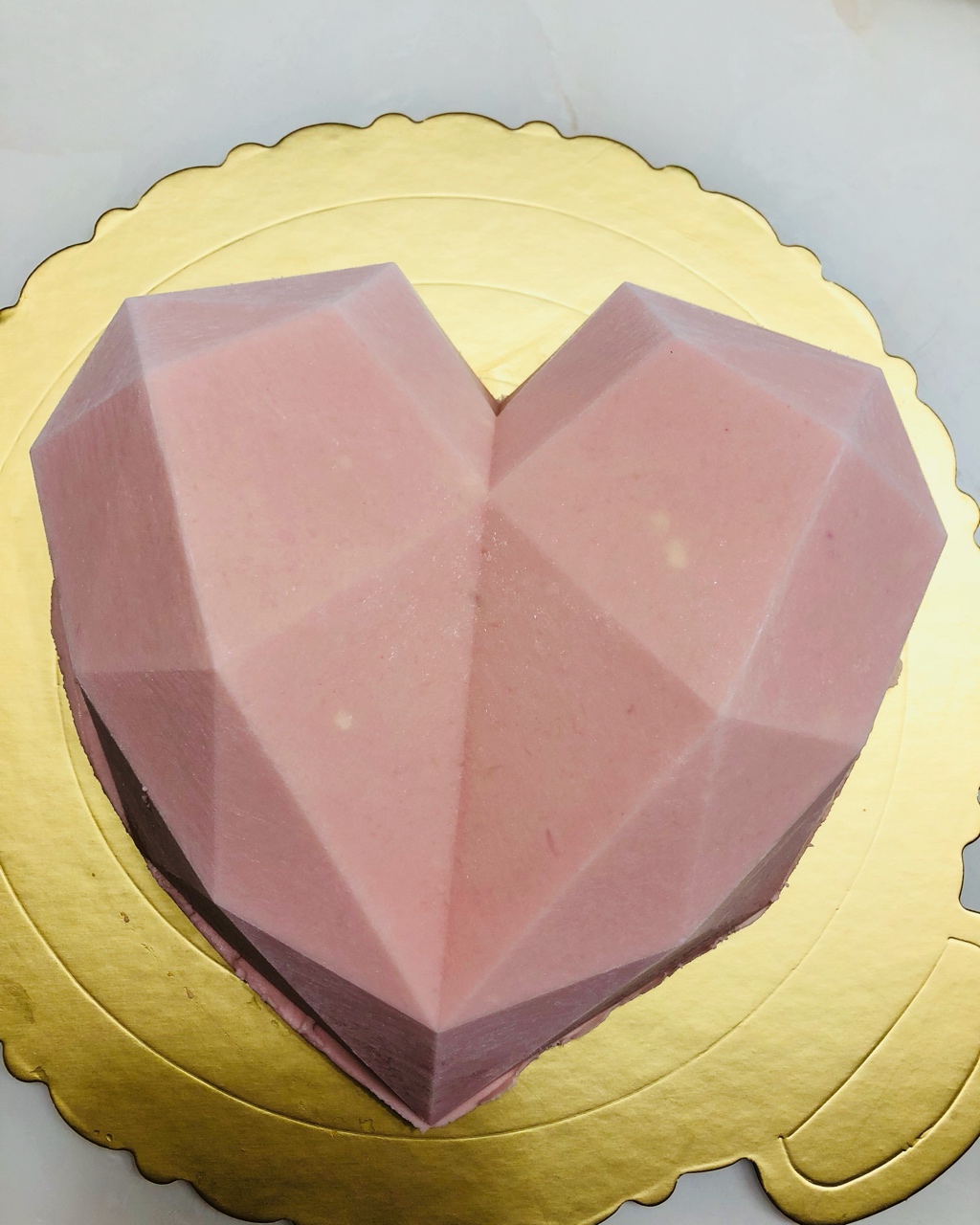 joanna1688做的钻石心形榴莲慕斯蛋糕