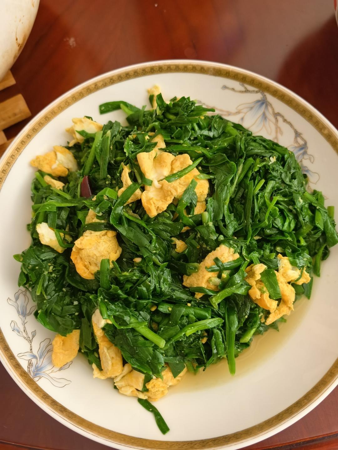 韭菜炒鸡蛋——三分钟快手下饭菜 掌握火候的秘诀