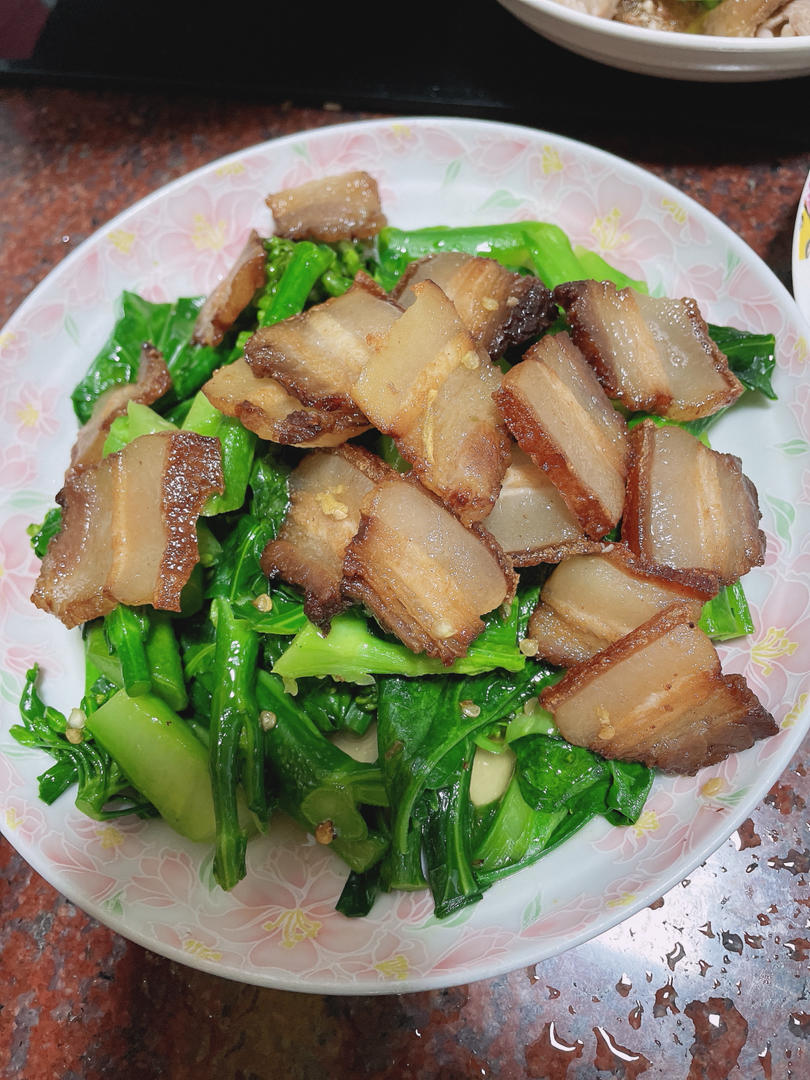 米朵姐姐我做的腊肉炒青菜苔