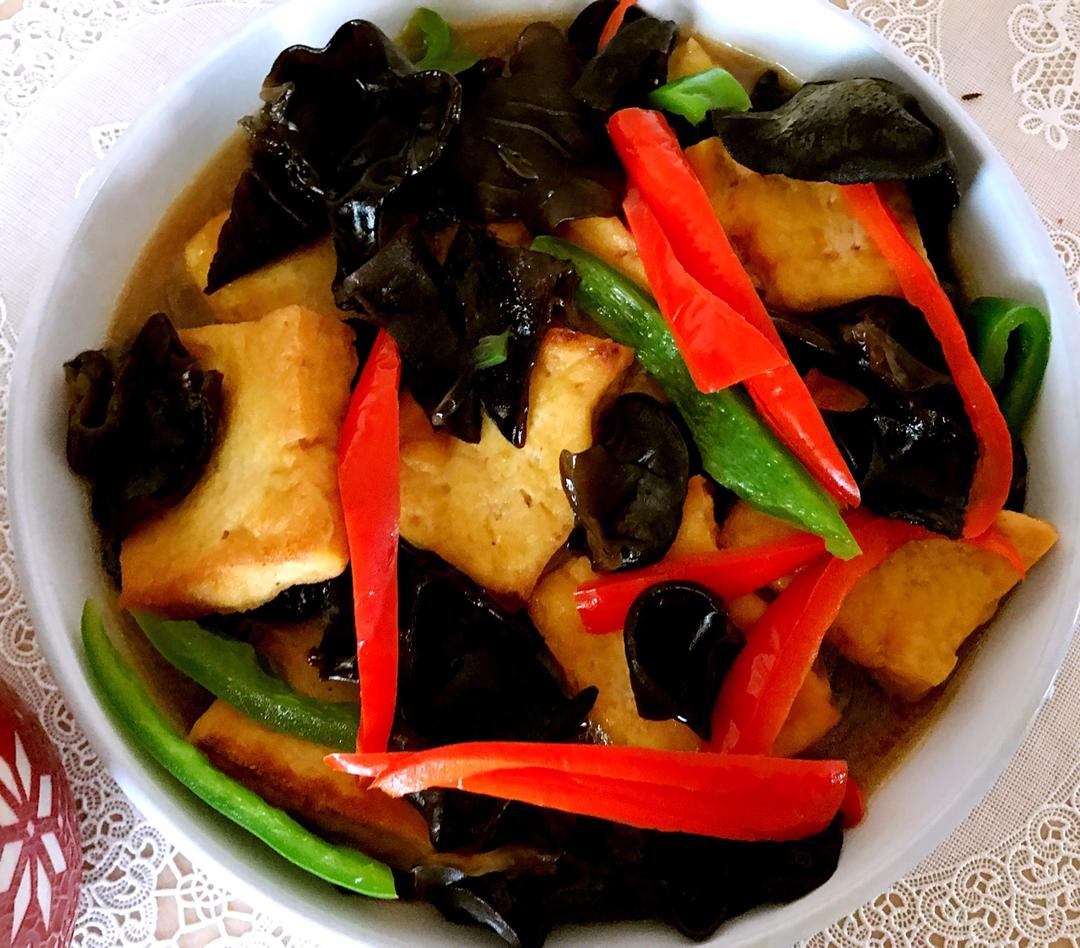 酱烧木耳豆腐