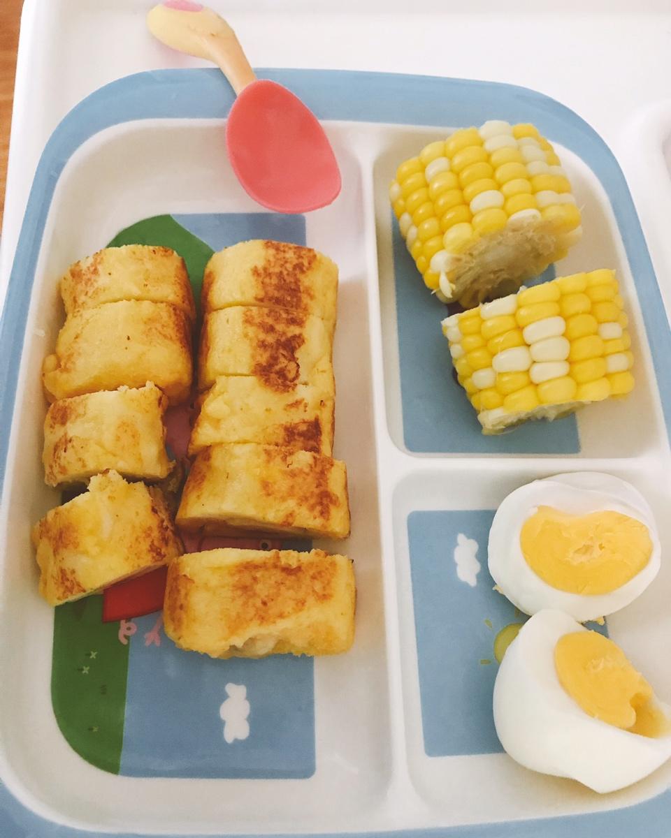 鸡蛋吐司香蕉卷