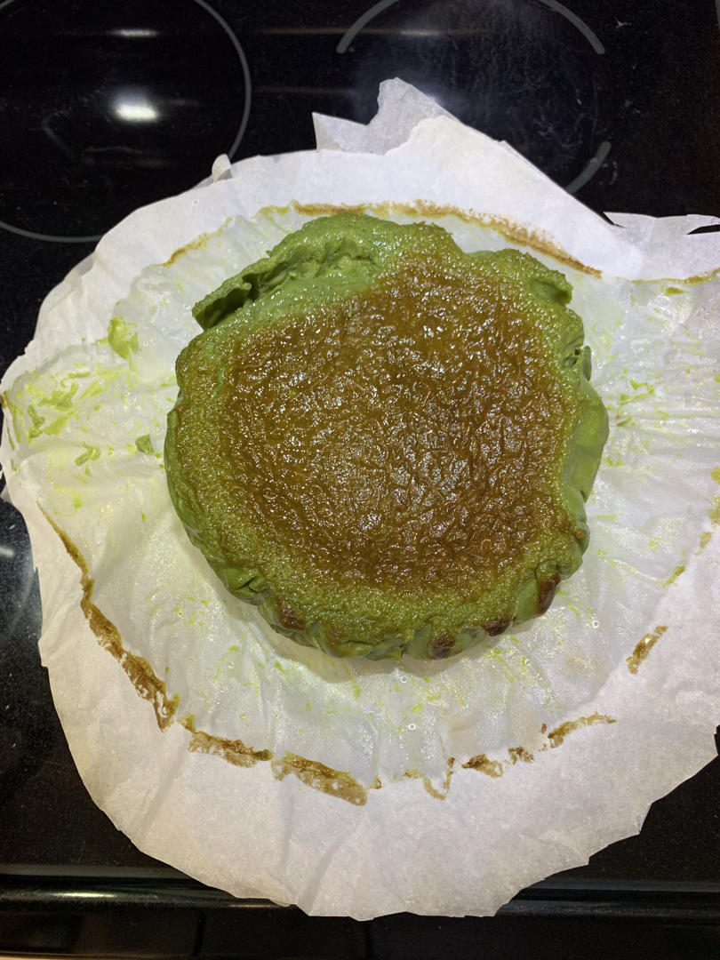 抹茶味巴斯克式芝士蛋糕