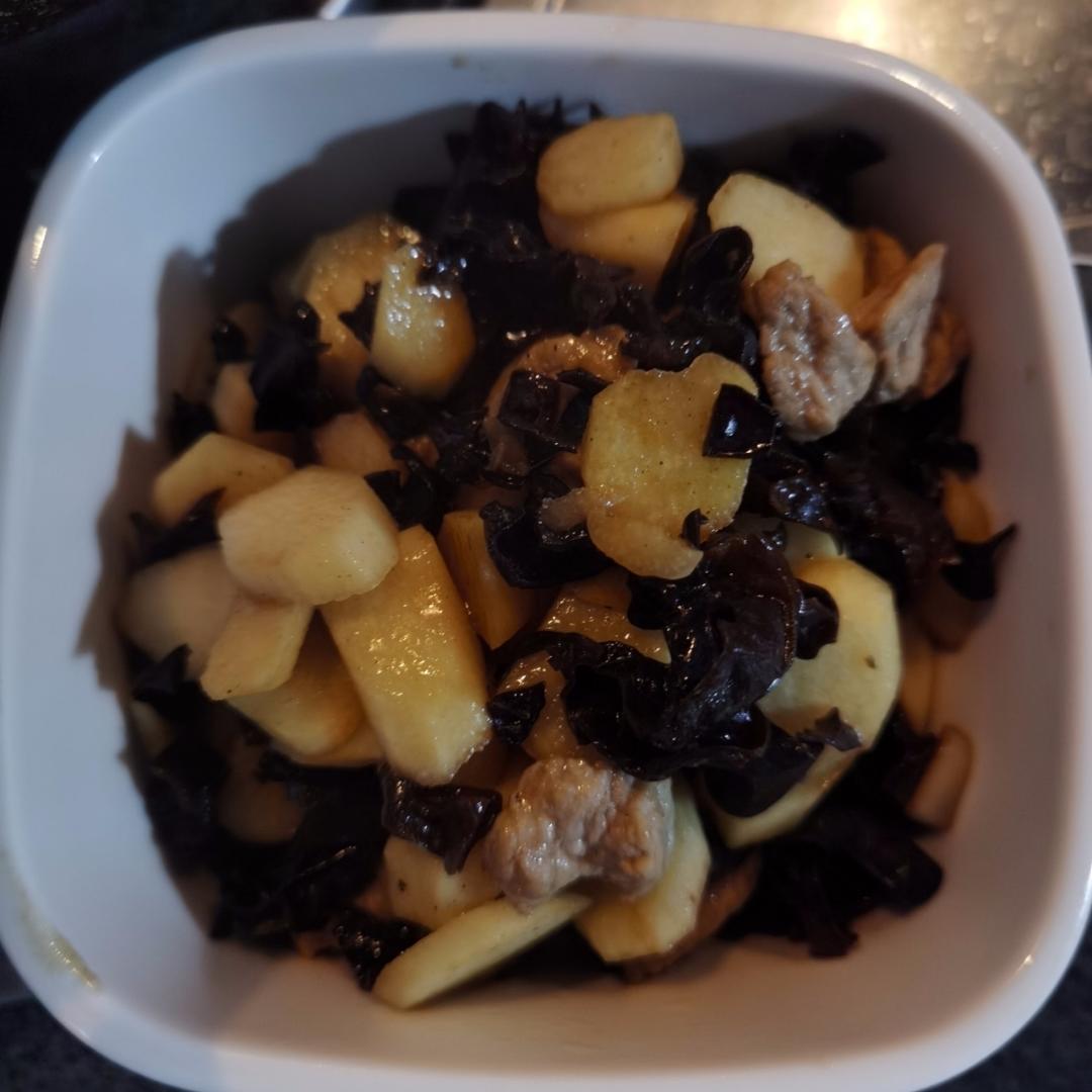 肉片山药炒木耳