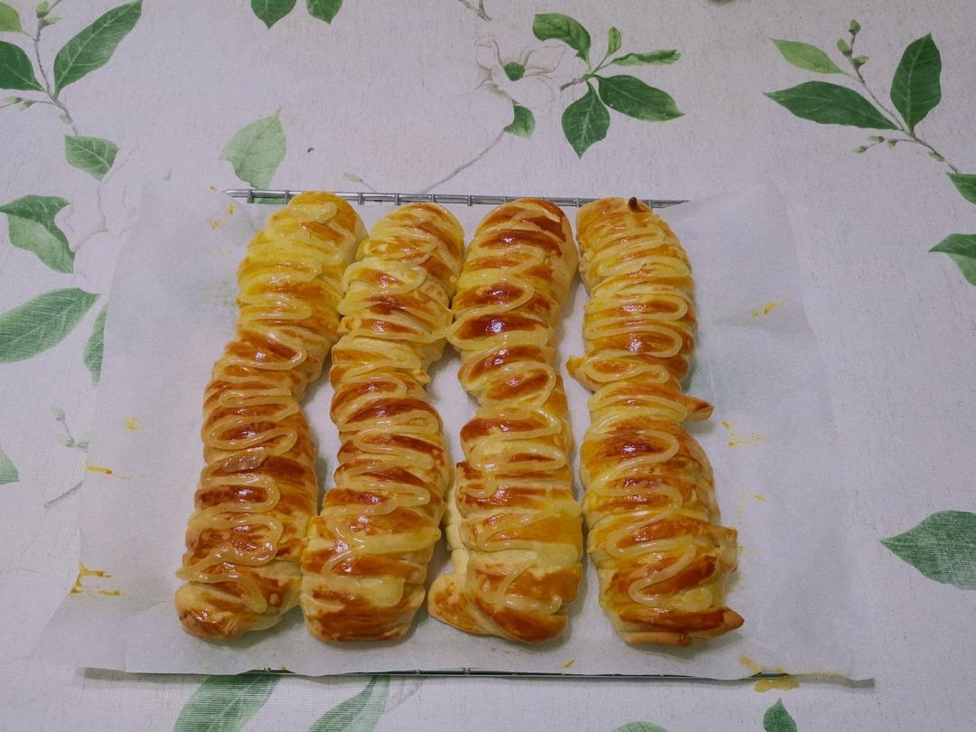 毛毛虫牛奶面包