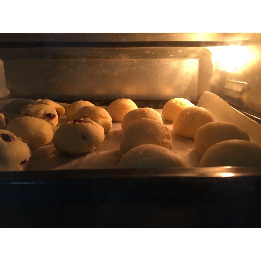 抹茶蔓越莓麻薯包（不回缩）