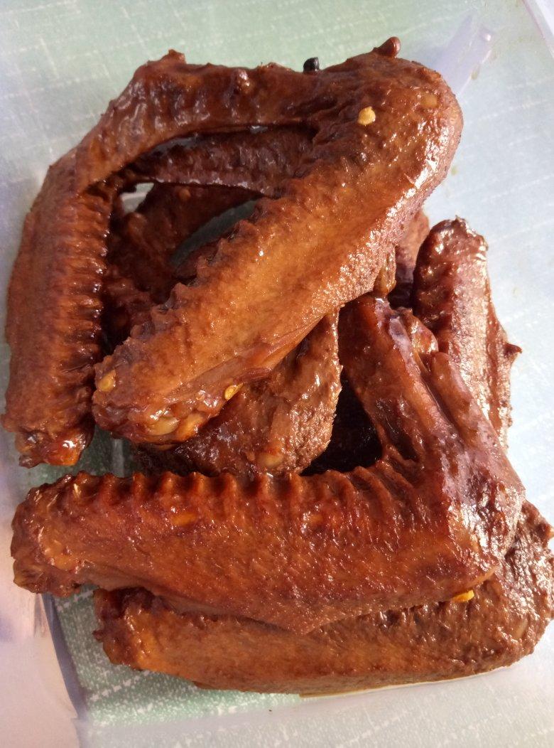 五月的min做的酱香鸭翅