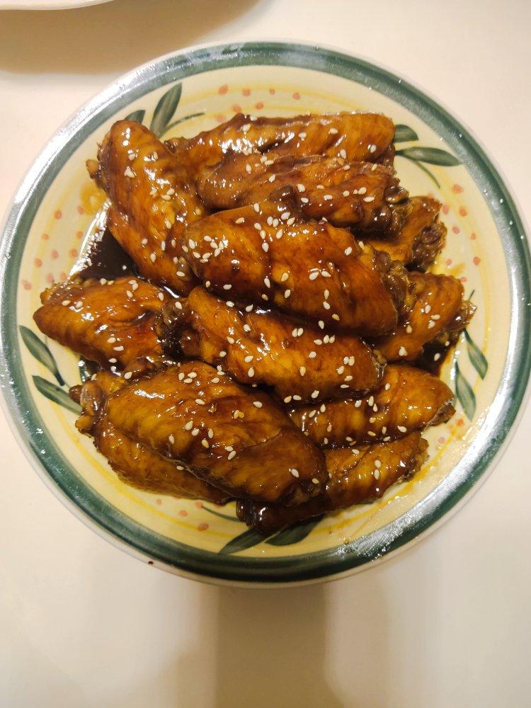 厨师长教你：“可乐鸡翅”的家常做法，味道鲜嫩可口，先收藏起来