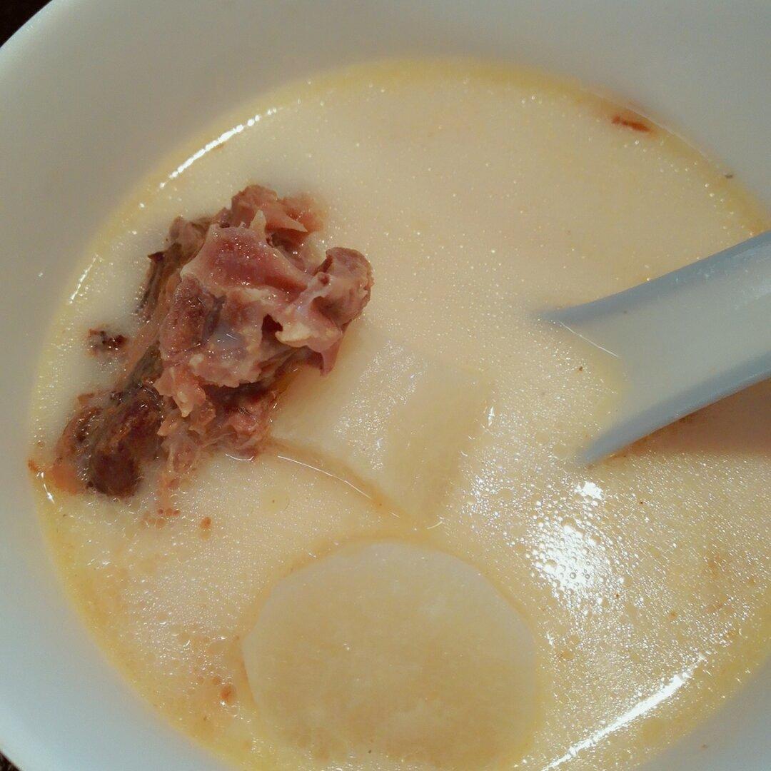 奶白鸭架汤