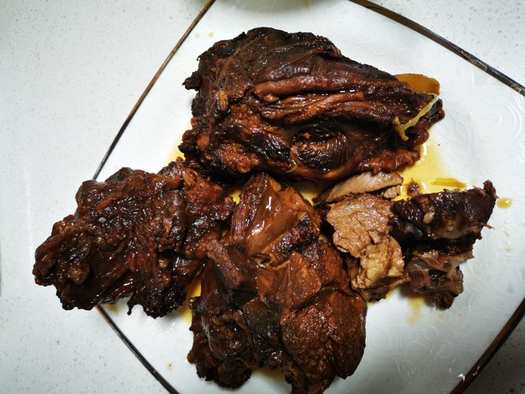 简单几步就能做出正宗酱牛肉（附卤蛋的做法）