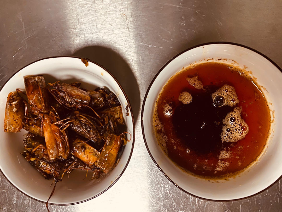 「巨好吃牛肉鲜虾馄饨」附馄饨灵魂的虾🦐油制作