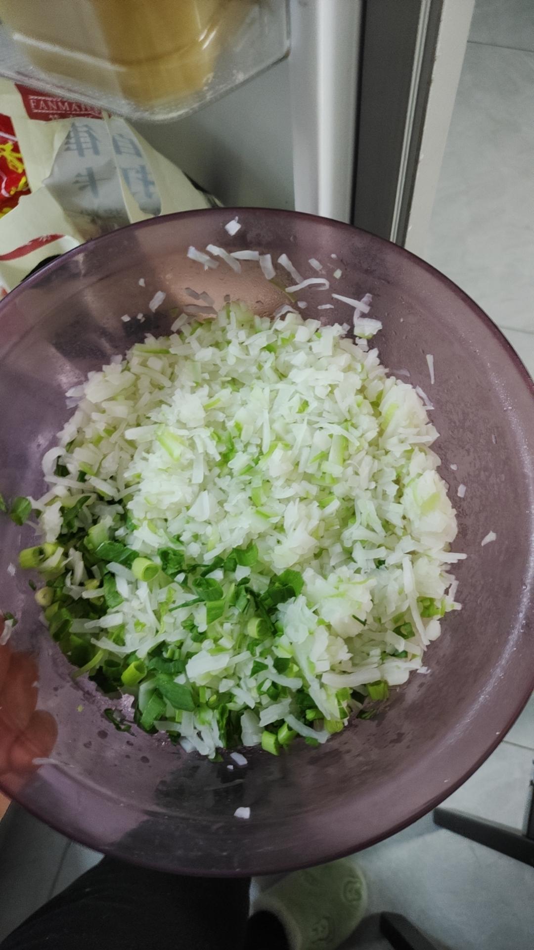 白萝卜猪肉馅蒸饺