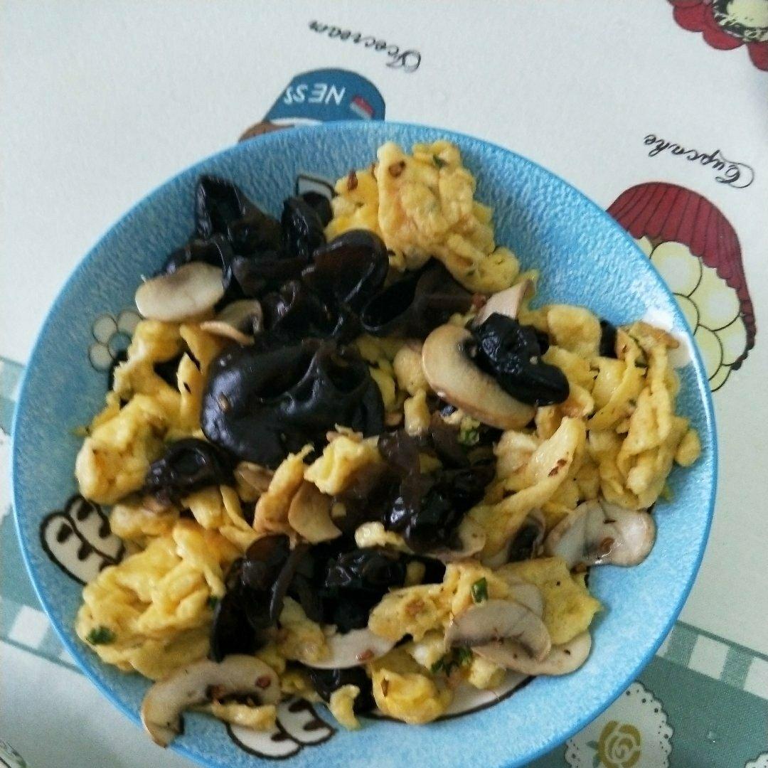 椒盐蘑菇-超好吃的下酒菜